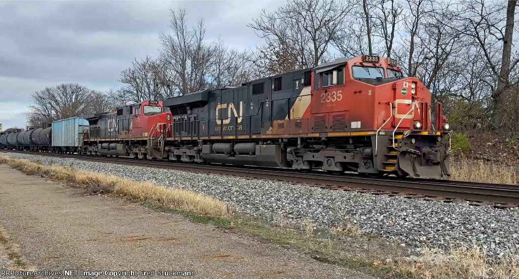 CN 2335